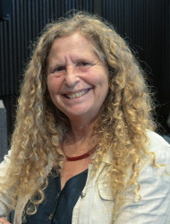 Leore Grosman