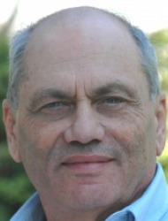 Ephraim Stern photo by Gabi Laron