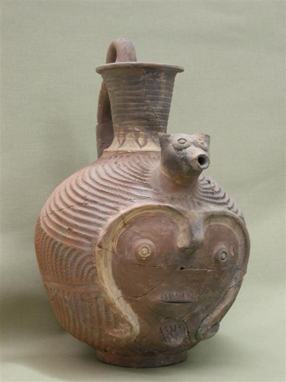 Anthropomorphic-zoomorphic jug. Pottery (photo by Anat Mendel)