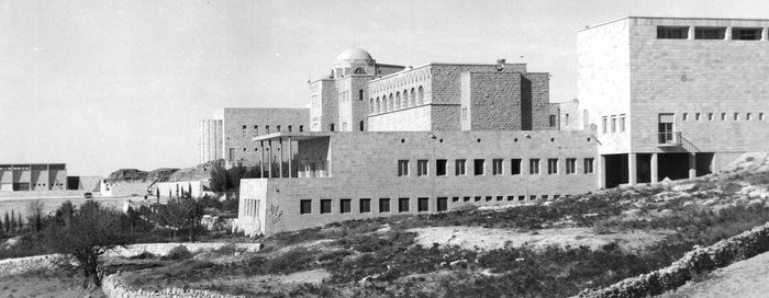 The Student Club and the Museum building, view from the south (1940's). The Hebrew University Photo Archives (Photo Alfred Bernh