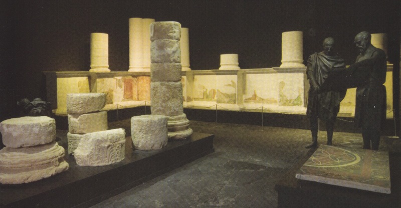 Original frescoes and columns from the Northern Palace and a mosaic floor fragment from the Western Palace. 1st century BCE (photo: Courtesy of the Israel National Parks Authority)