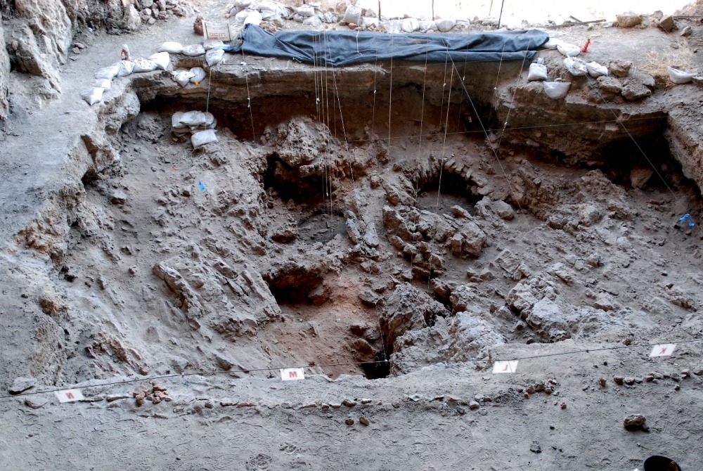 the burial ground at HLT, photo: Naftali Hilger